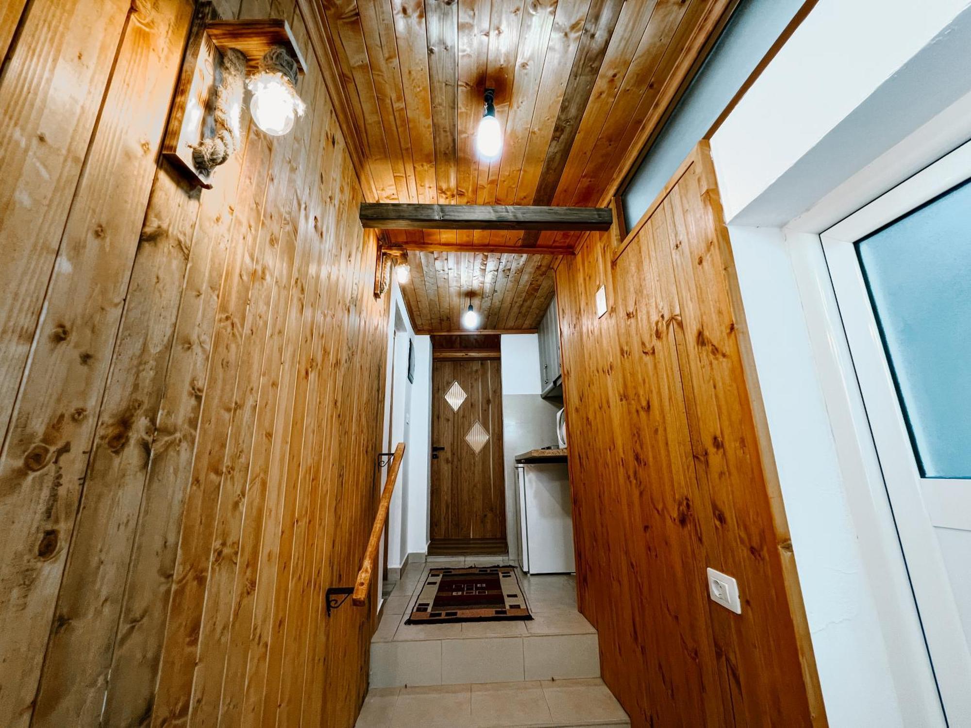 דירות Gjirokastër Daors House מראה חיצוני תמונה