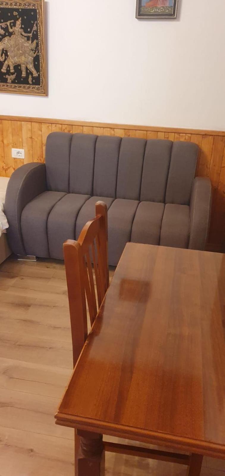 דירות Gjirokastër Daors House מראה חיצוני תמונה